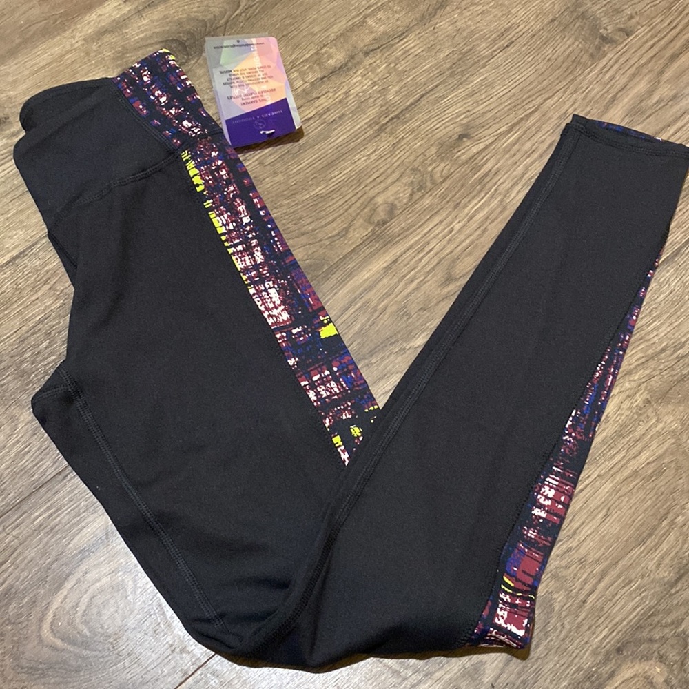 NWT - activewear leggings
